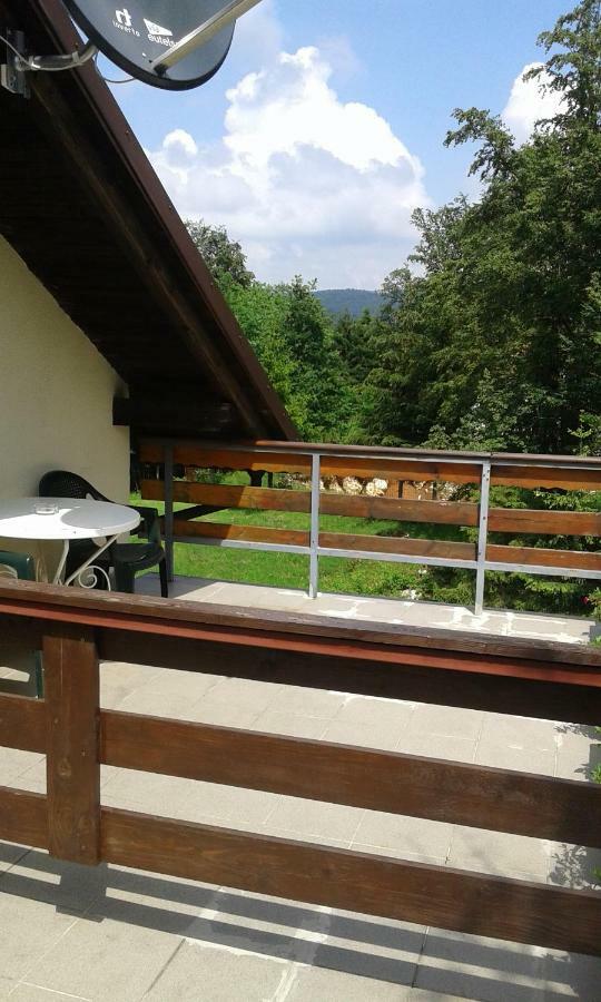 Guesthouse Marton Jezerce Eksteriør billede